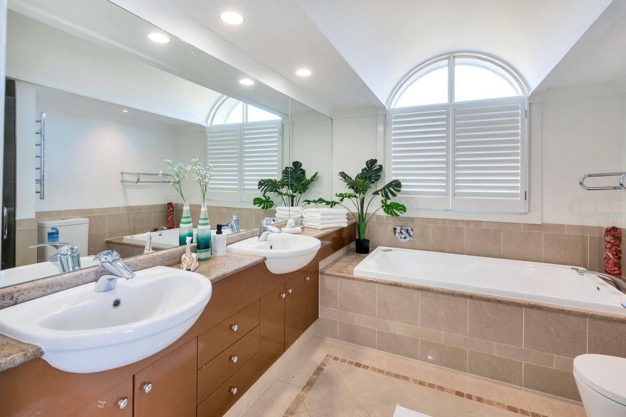 Villa Orakei Grandeur Mansion With Sea Views & Pool Auckland Esterno foto